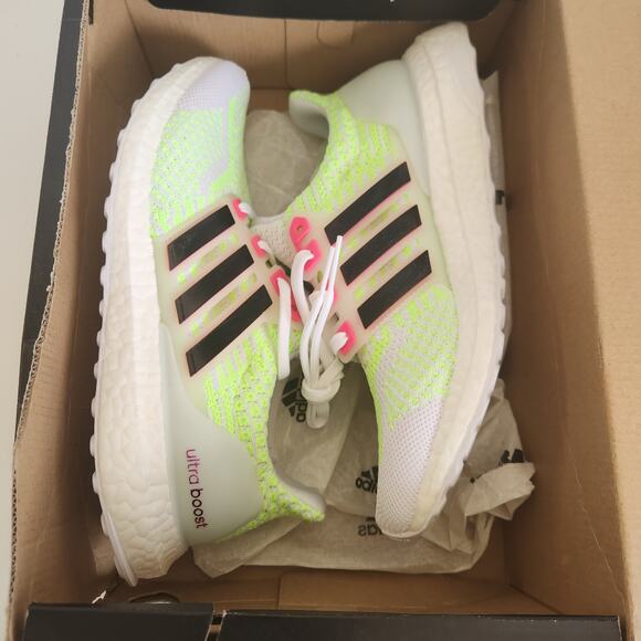 adidas Women's Ultraboost DNA, White, Black, Signal Green, 7.5 - Picture 10 of 11